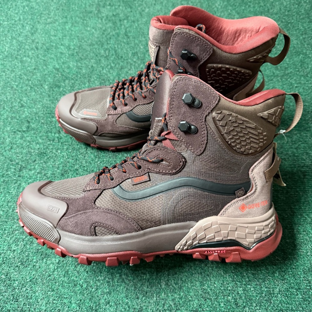 Vans MTE Crestline Gore-Tex Shoes Boots Black/Bitter Chocolate Men's Size 11.5